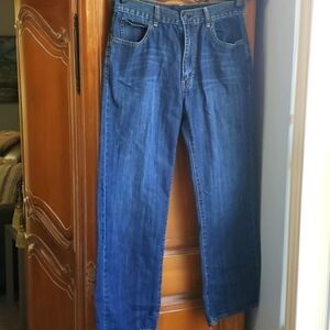 J.CREW MENS BLUE JEANS, size 33 X 30. StrIaight Fit throught hip & thigh. Good‎
